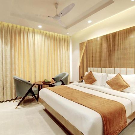 Hotel Platinum With Free Pickup-Delhi Airport Nové Dillí Exteriér fotografie